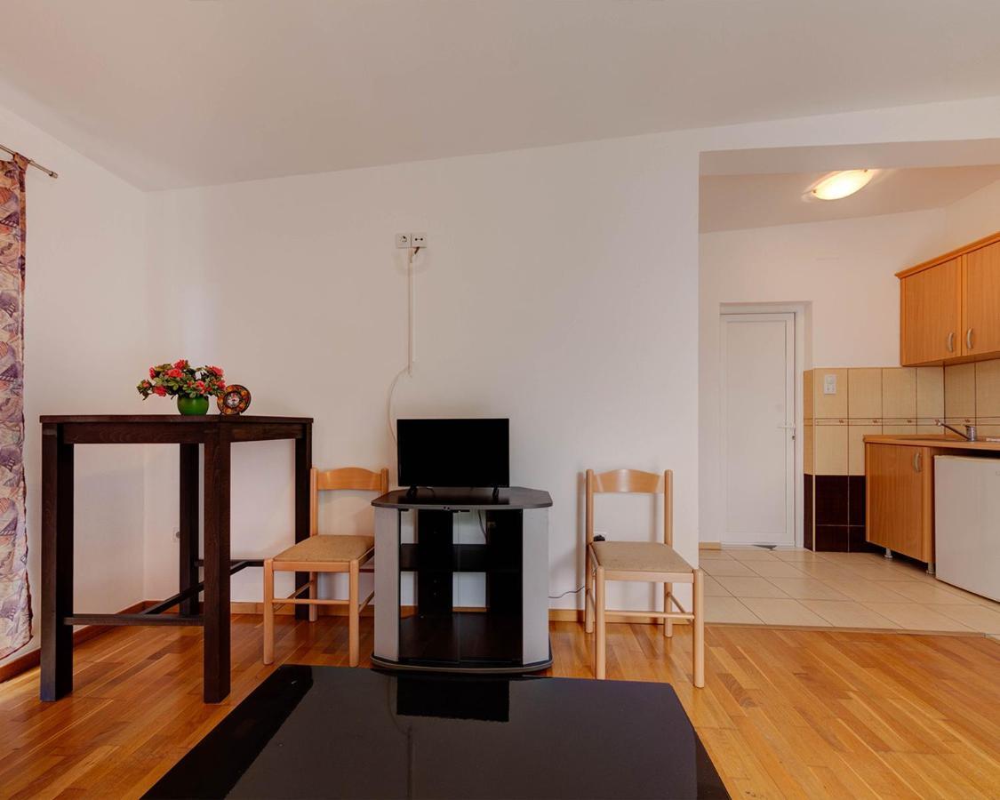 Disney Apartments Budva Exterior foto